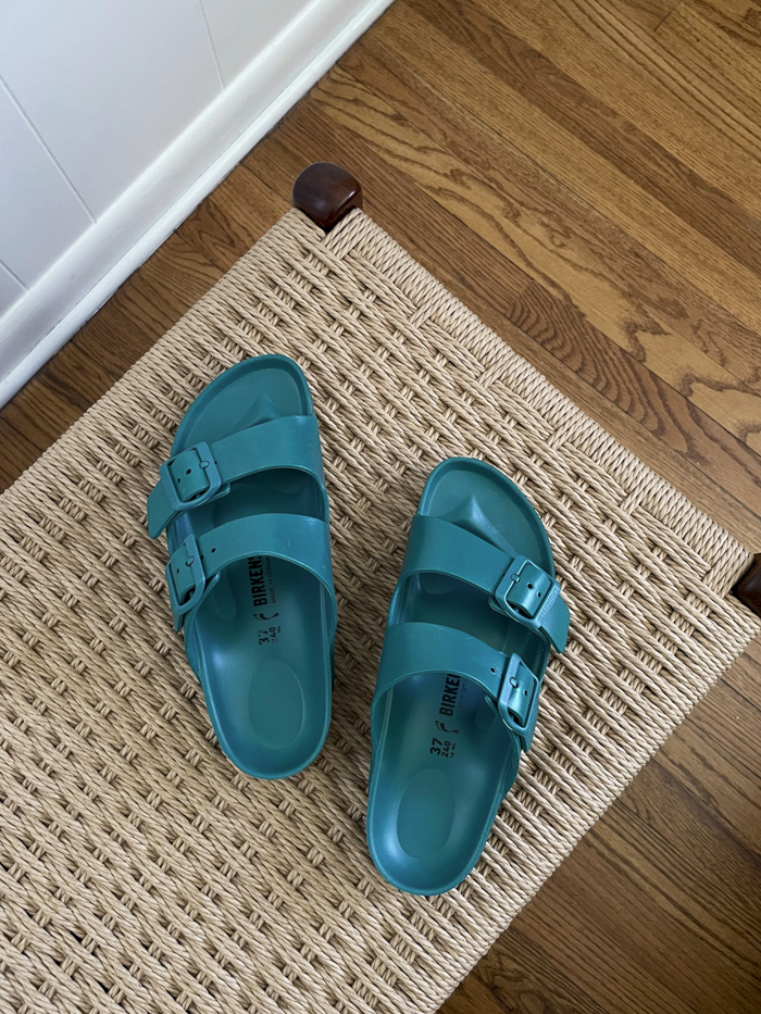 amusement vrijgesteld Typisch Review: Waterproof Birkenstock Arizona EVA Sandals